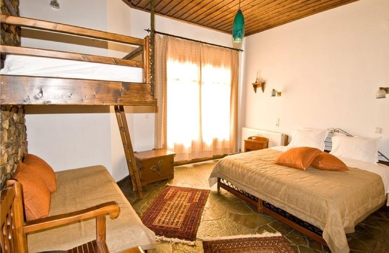 Oikoperiigitis Hotel