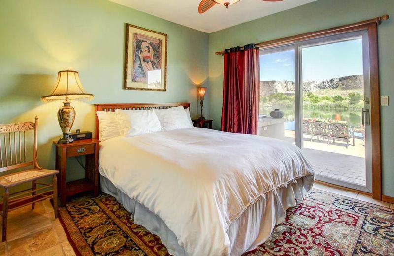 Thousand Springs Winery Bed and Breakfast