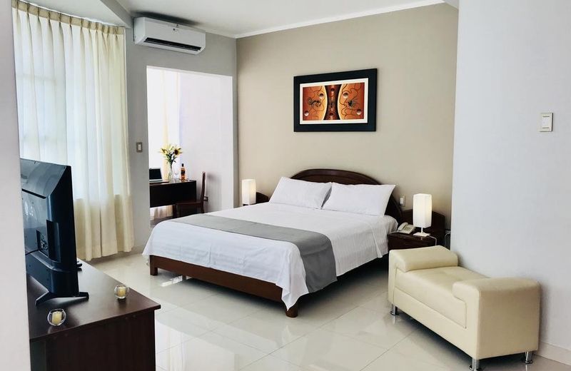 Cumbaza Hotel & Convenciones