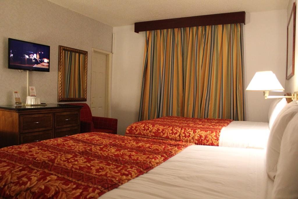 Grand Inn
