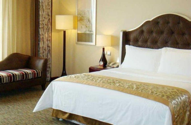 Yulong International Hotel