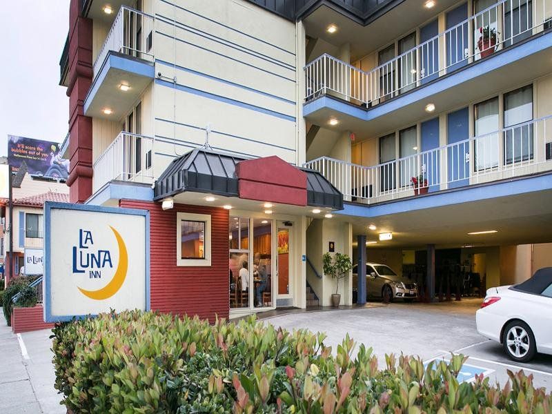 La Luna Inn, a C-Two Hotel