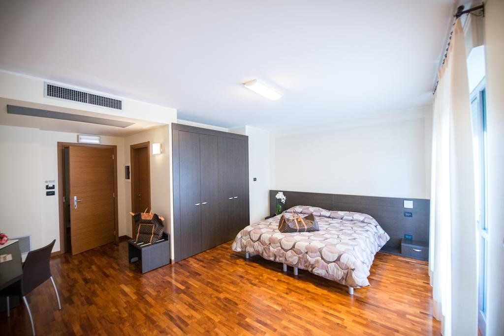Draconerium Hotel