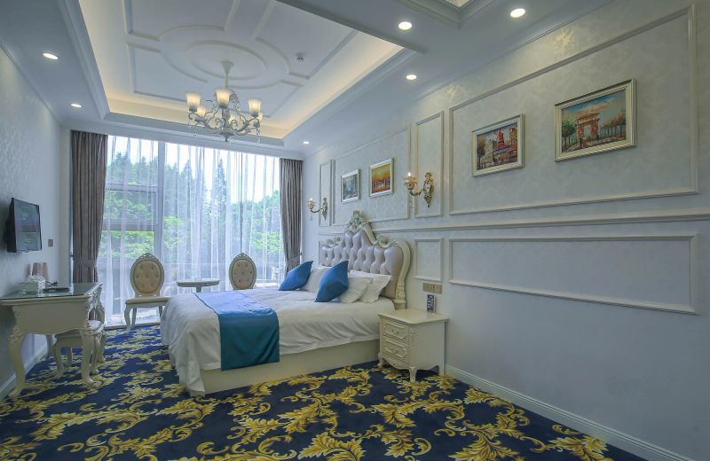 Whezhou New World Hotel
