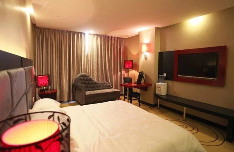 Tianjin Yihai Pearl Hotel
