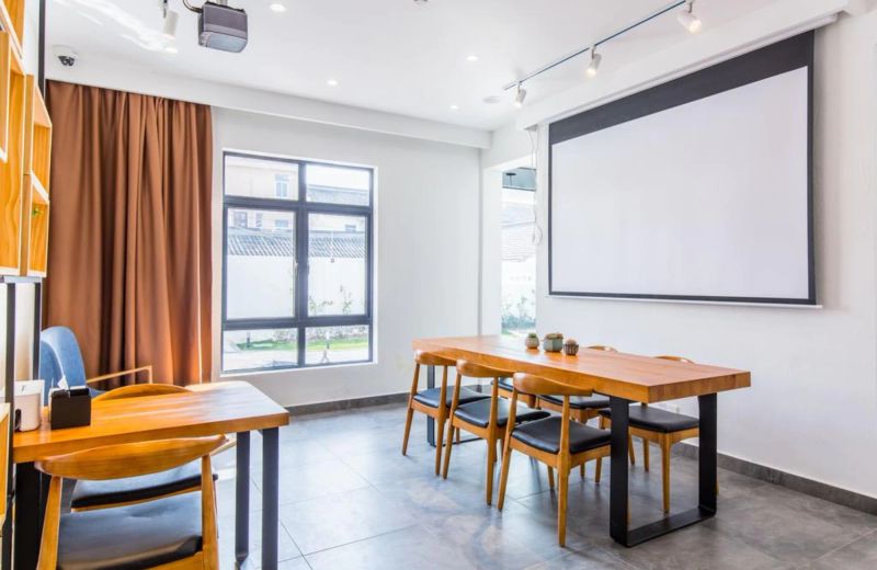 Mishe TEN Boutique Inn