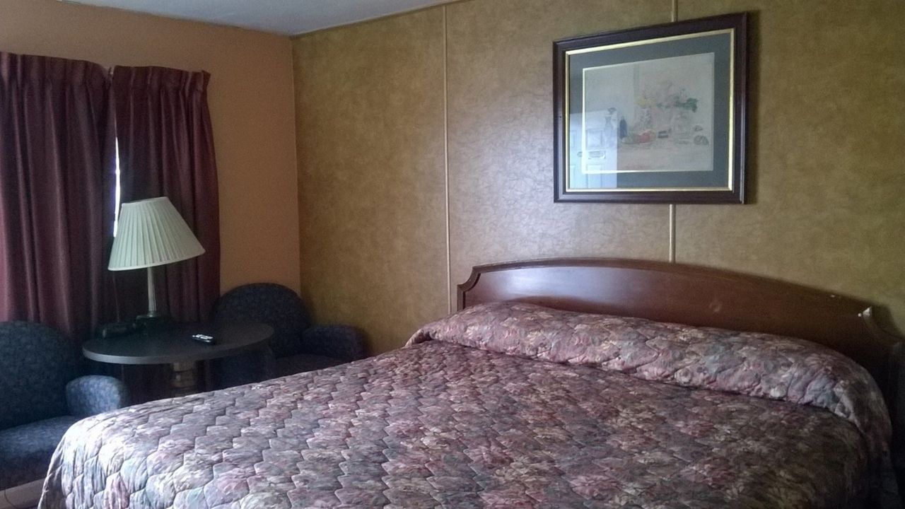 STERLING MOTEL AUSTIN