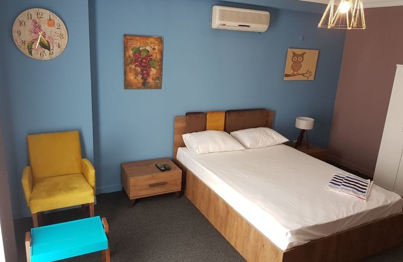 Retro Suites
