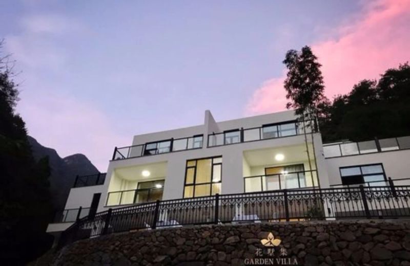 Garden Villa Collection
