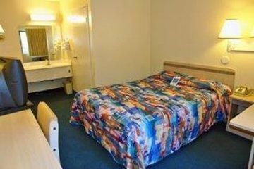 Motel 6-Pomona, CA - Los Angeles