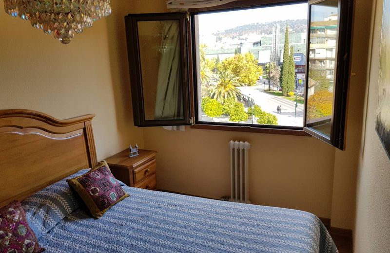 GENUAR APARTMENTS GRANADA. Parking.