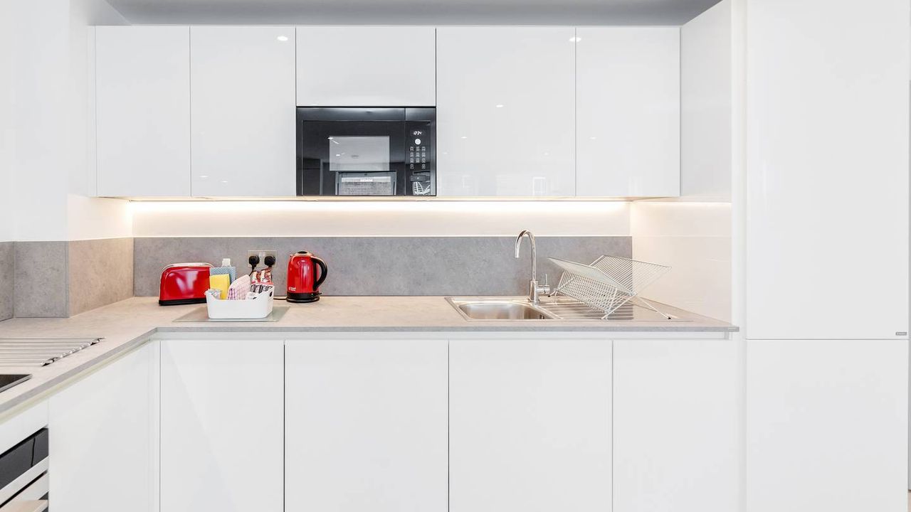 Roomspace Serviced Apartments- Walpole Court