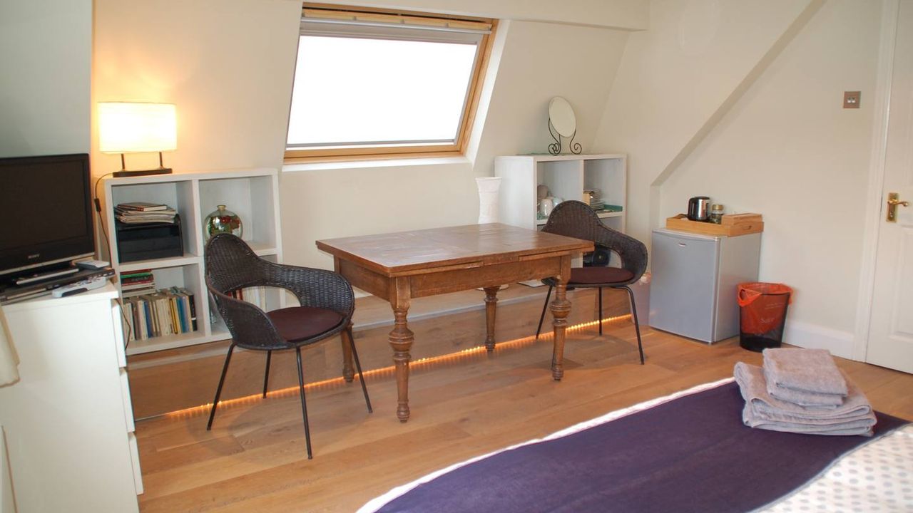 Brookview Guest House