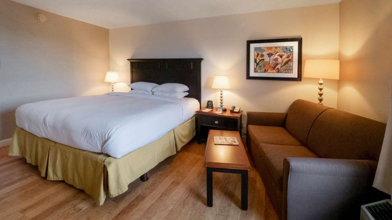 DoubleTree by Hilton Buffalo-Amherst
