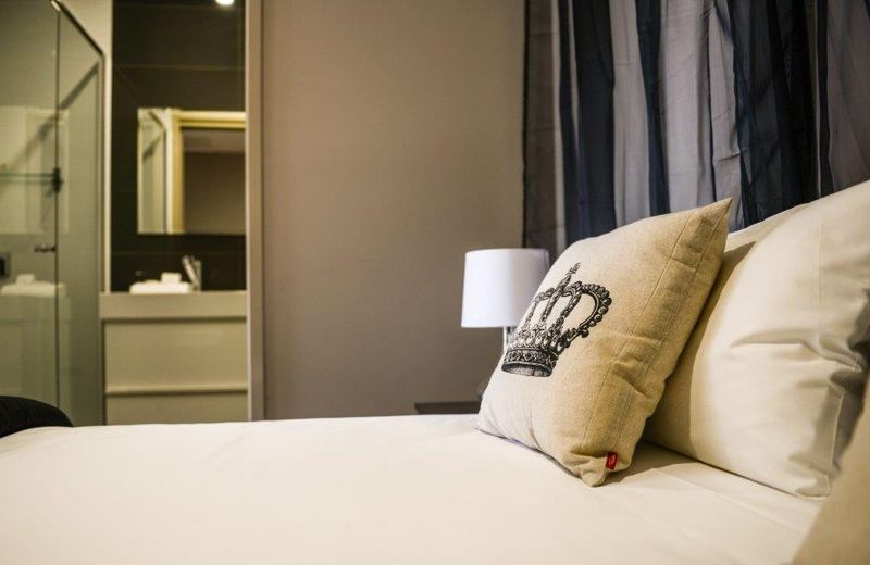 Crossroads Hotel