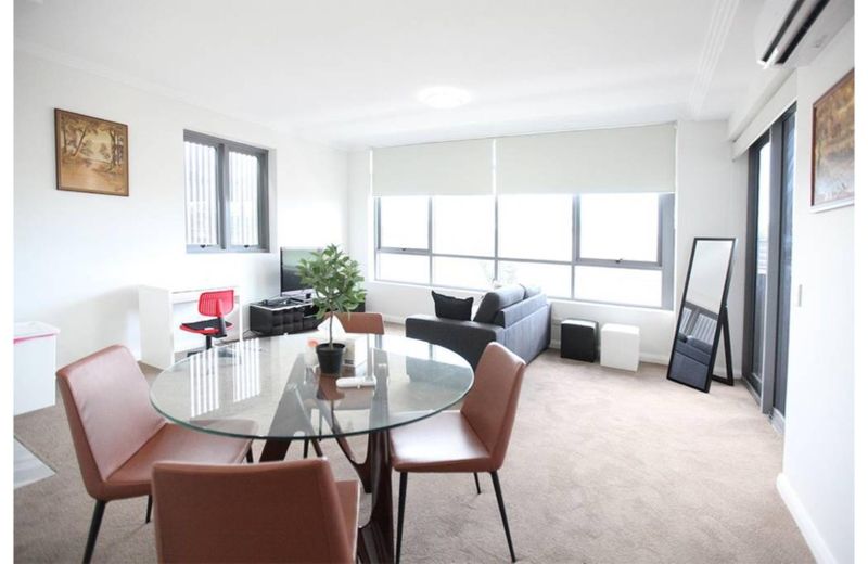 Mascot Stylish 2BD Apartment w Parking 1-7 Guests