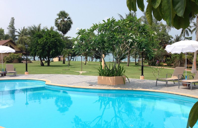 Cruiser Island Resort