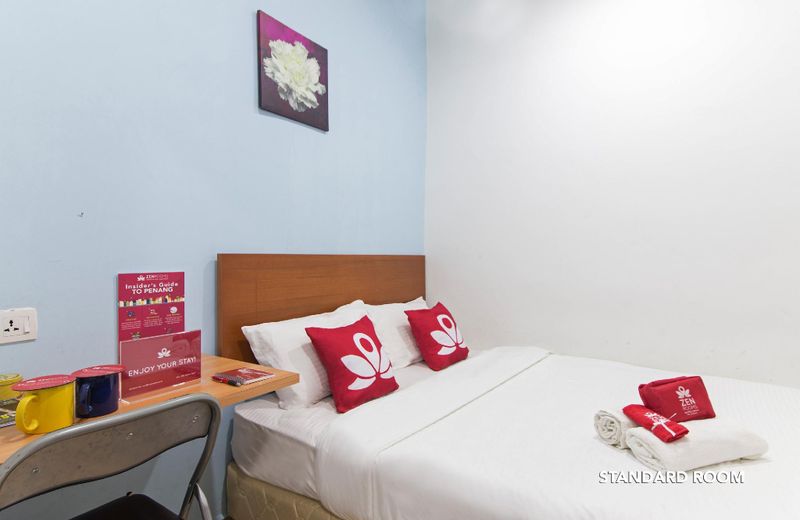 Zen Rooms Colour Hotel