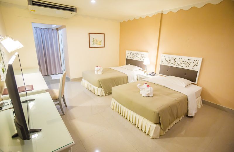 Lopburi Inn Resort