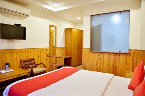 OYO 6962 Hotel Wood Castle