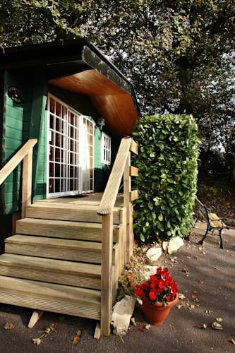 Robin Hill House B&B