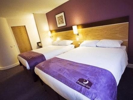 Premier Inn Glasgow East Kilbride Peel Park