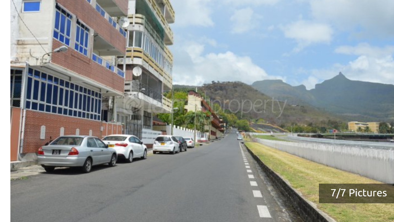 Champs de Mars Apartment ( Racecourse/healthtrack)