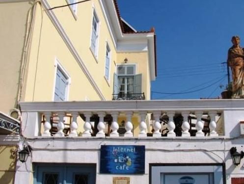 Dionysos Hotel
