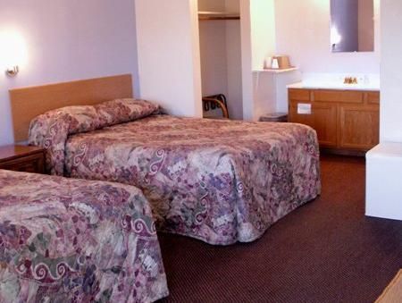 Anchorage Inn Lakeport