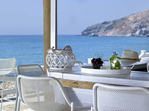 Artemis Seaside Resort