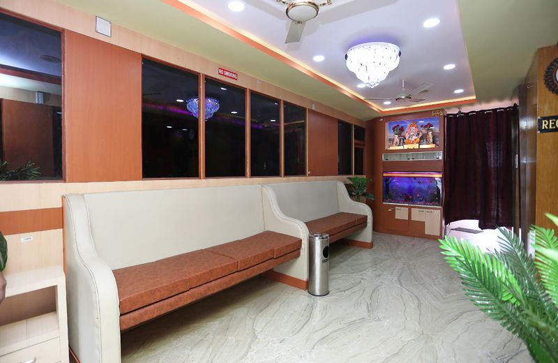 OYO 28330 Raj Rajeswari