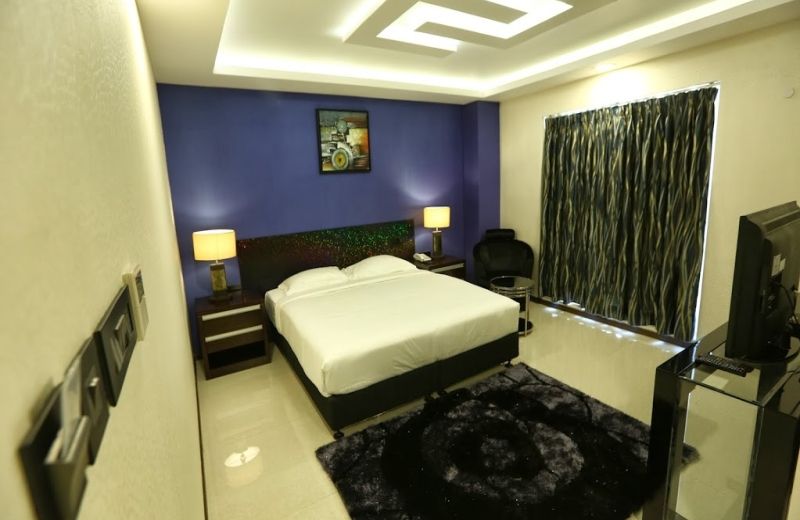 Million Day Mayiladuthurai Hotel