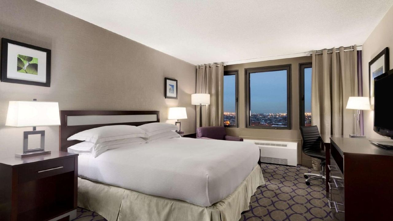 DoubleTree by Hilton Newark Penn Station, NJ