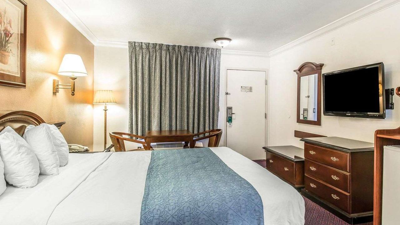 Quality Inn Hemet - San Jacinto
