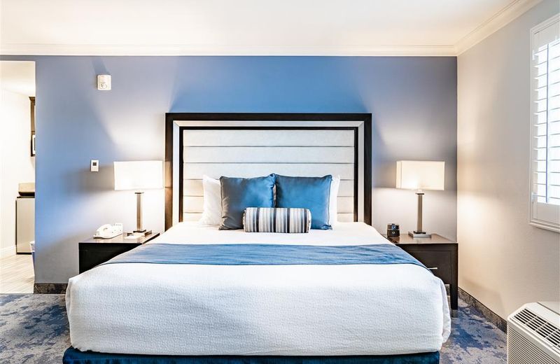 Best Western Plus Manhattan Beach Hotel