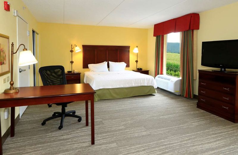 Hampton Inn and Suites of Lamar
