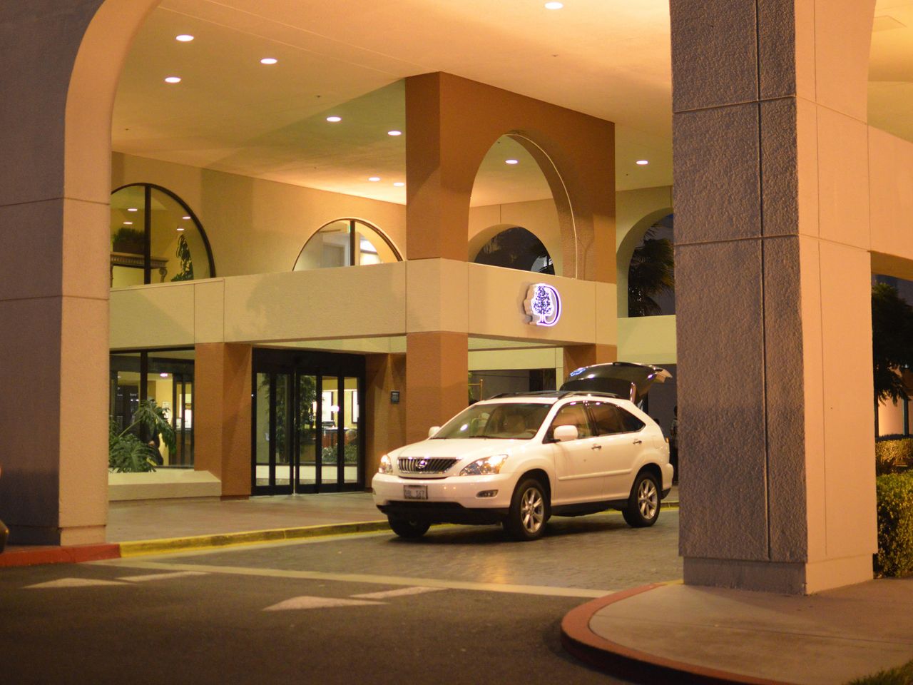 DoubleTree by Hilton Newark-Fremont