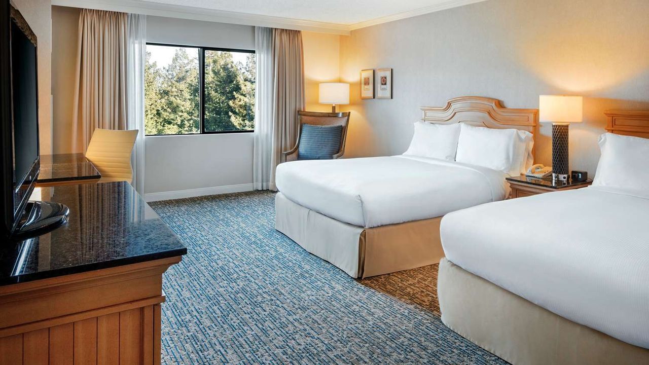 DoubleTree by Hilton Sonoma Wine Country