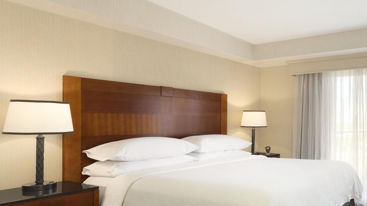 Embassy Suites by Hilton Santa Ana Orange County Airport