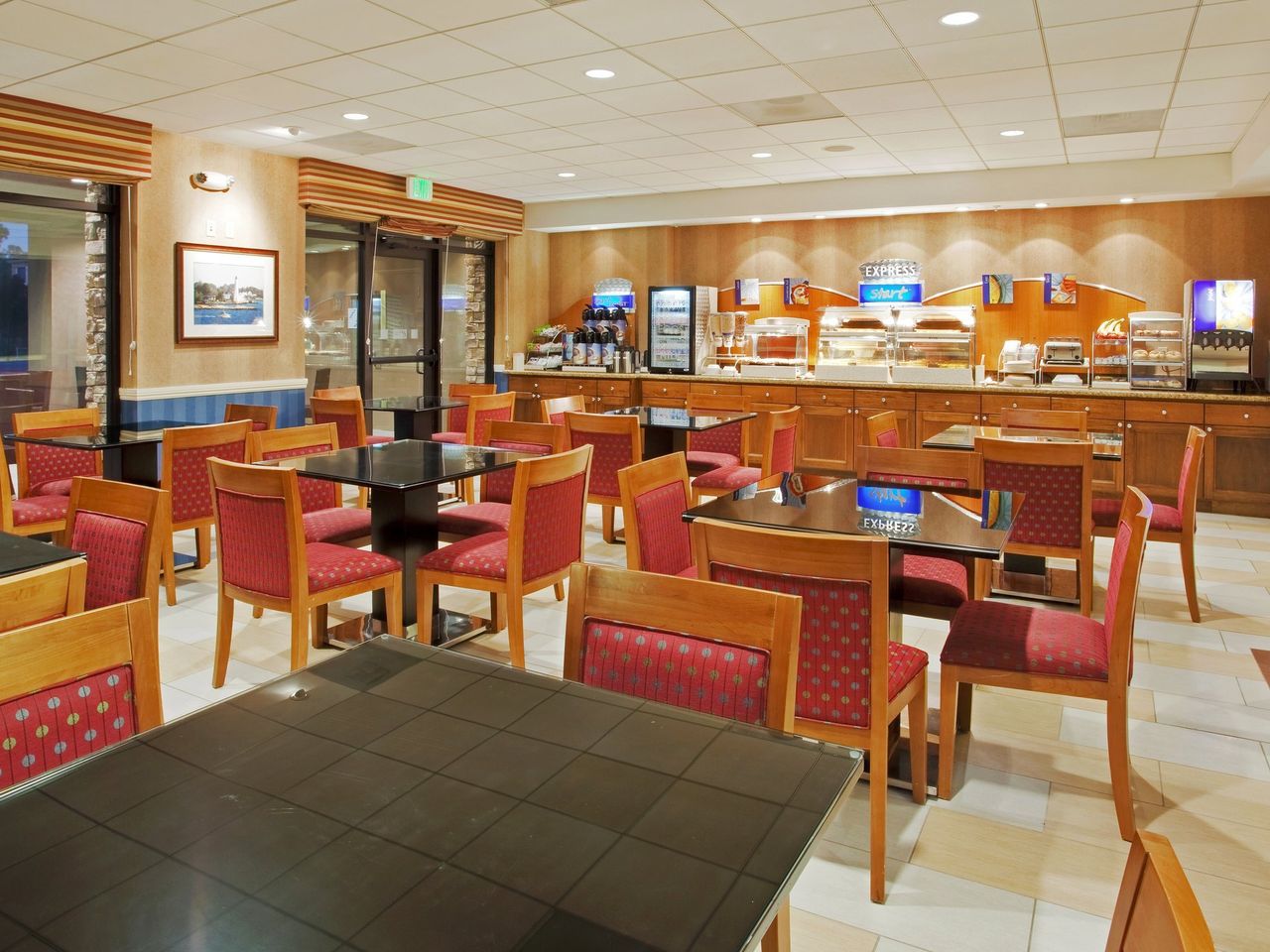 Holiday Inn Express Hotel & Suites Santa Cruz