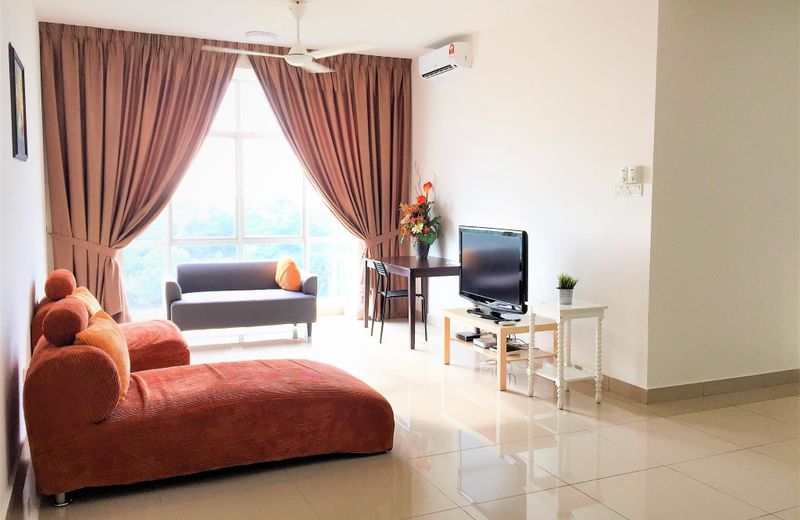 Big Quiet Guesthouse @ Lakeview Apartment