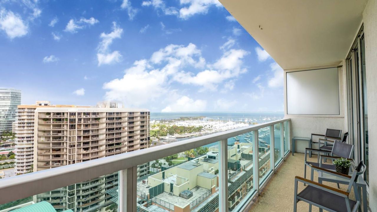 GREAT CONDO AT THE HOTEL ARYA COCONUT GROVE!