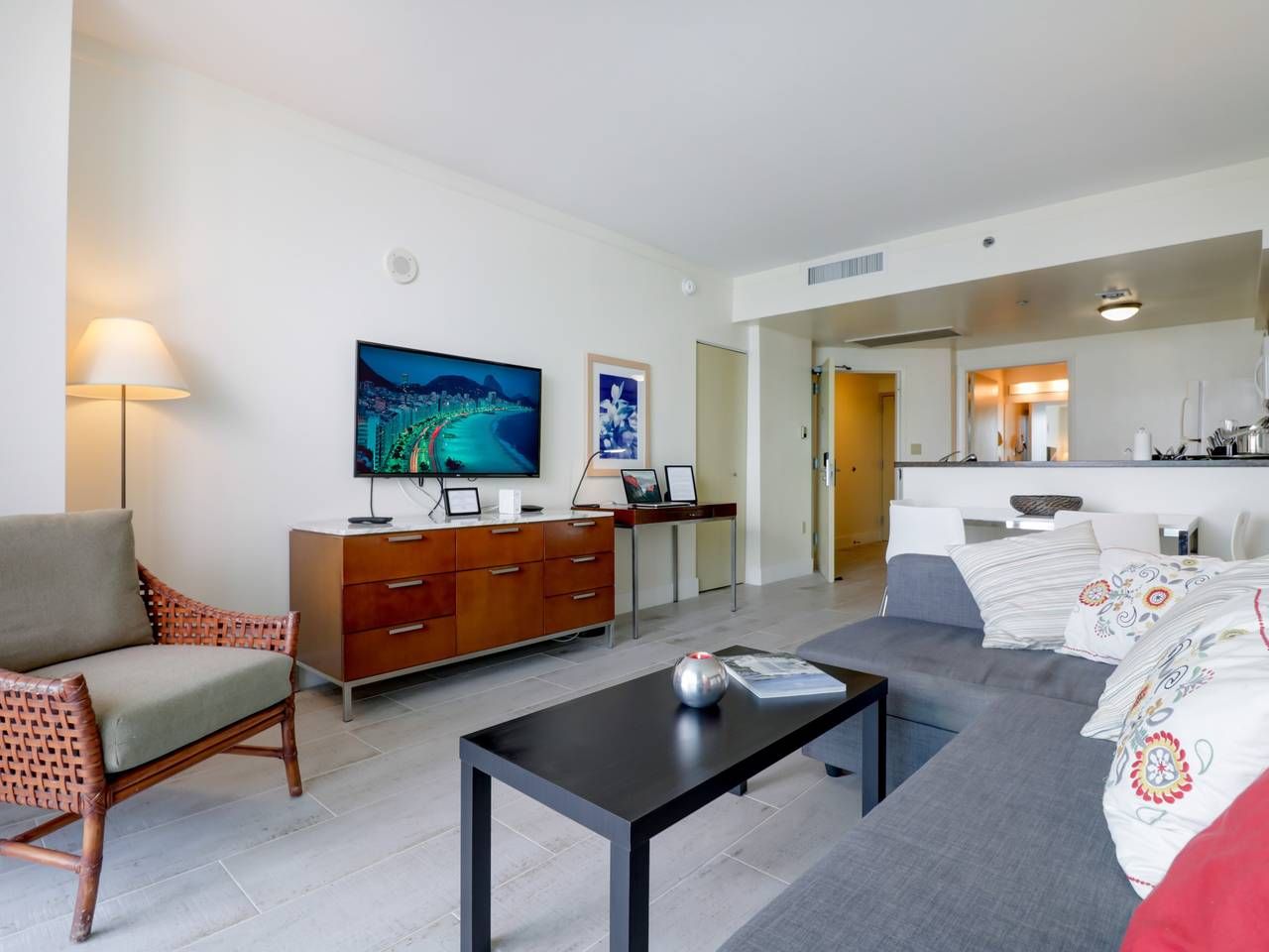 GREAT CONDO AT THE HOTEL ARYA COCONUT GROVE!