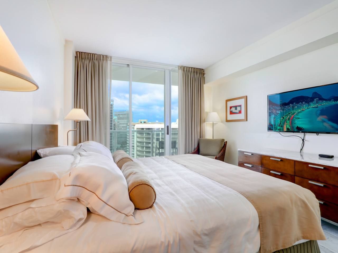 GREAT CONDO AT THE HOTEL ARYA COCONUT GROVE!