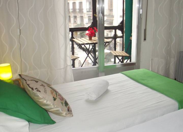 CLASSIC SPANISH APARTAMENT