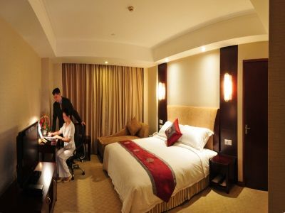 Qian Shan Holiday Hotel