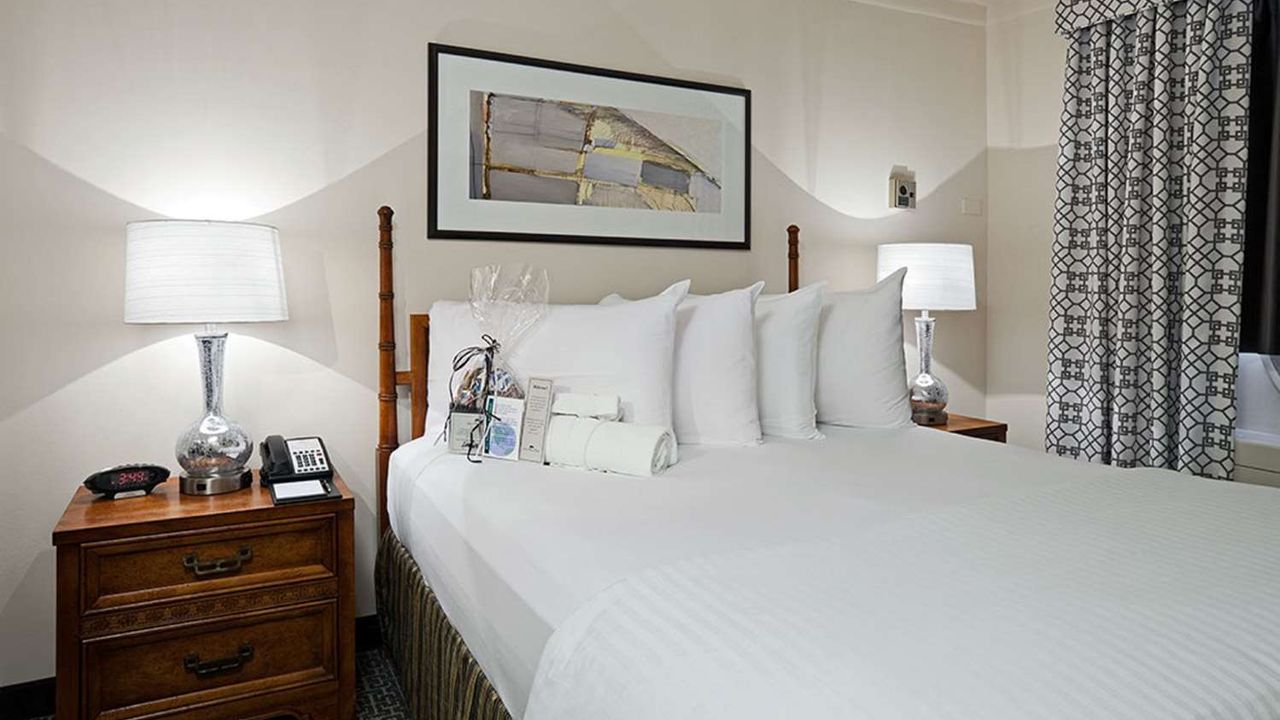 State Plaza Hotel