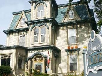 BLUENOSE LODGE AND VICTORIAN INN