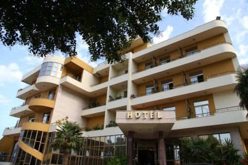 Paradise Beach Hotel