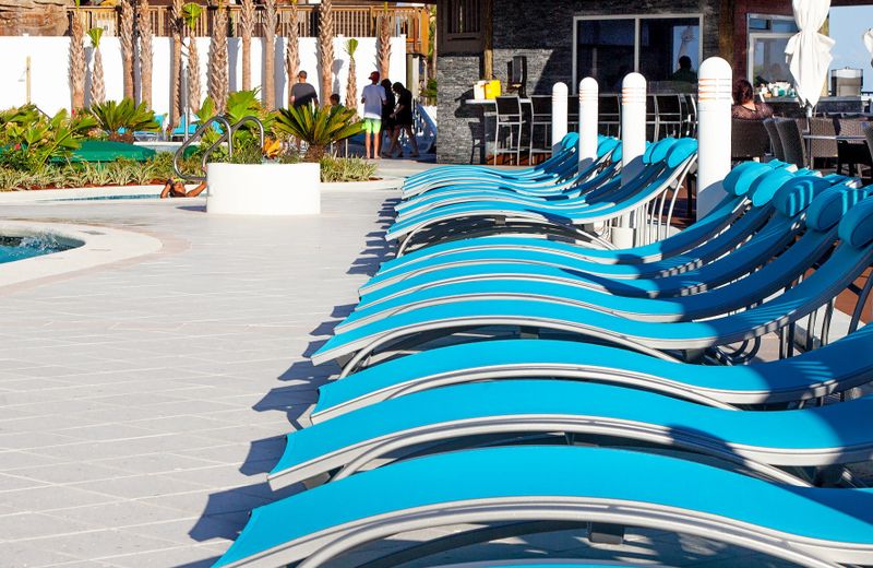 Holiday Inn Express & Suites Panama City Beach - Beachfront, an IHG Hotel